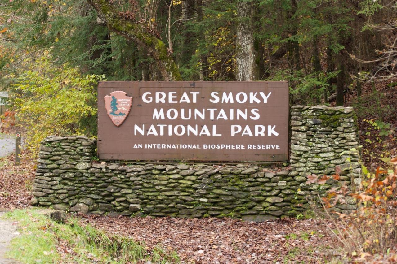 A Happy Cottage- Get 951 Worth Of Free Area Attraction Tickets For Each Paid Day! Pigeon Forge Dış mekan fotoğraf